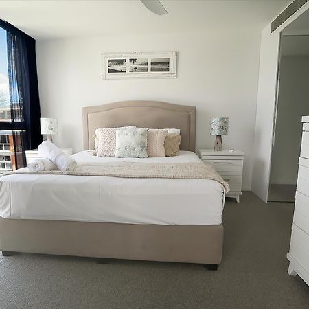 Boardwalk Burleigh Beach - Official Gold Coast Exterior photo