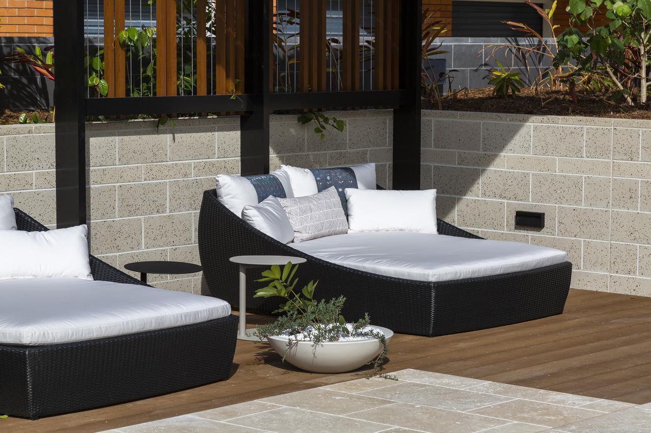 Boardwalk Burleigh Beach - Official Gold Coast Exterior photo