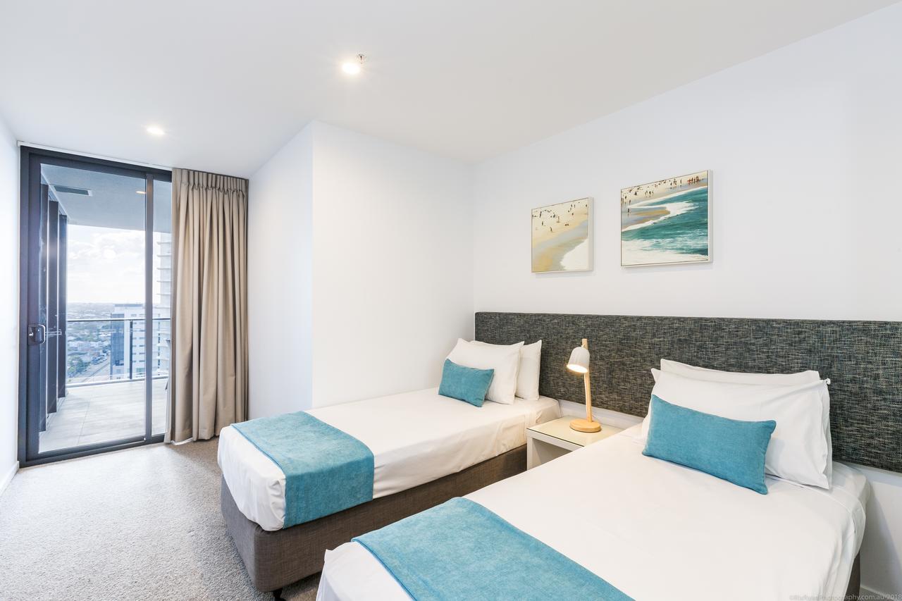 Boardwalk Burleigh Beach - Official Gold Coast Exterior photo